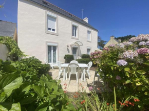 Appartement avec jardin proche plage et port, 2 chambres, parking privé, équipements complets - FR-1-481-56